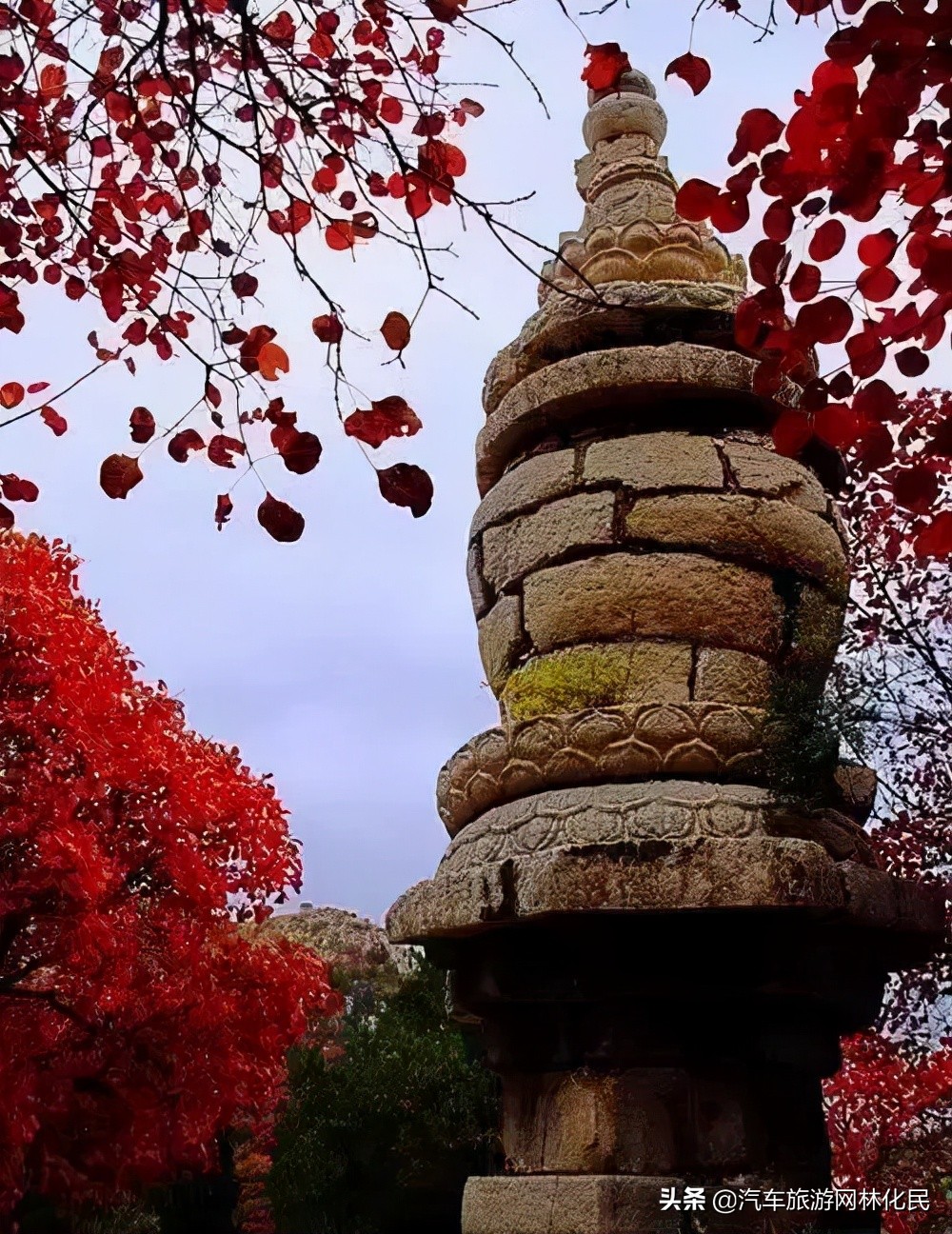 登山揽胜赏红叶，爱在金秋石门坊.北国小江南 l临朐老龙湾